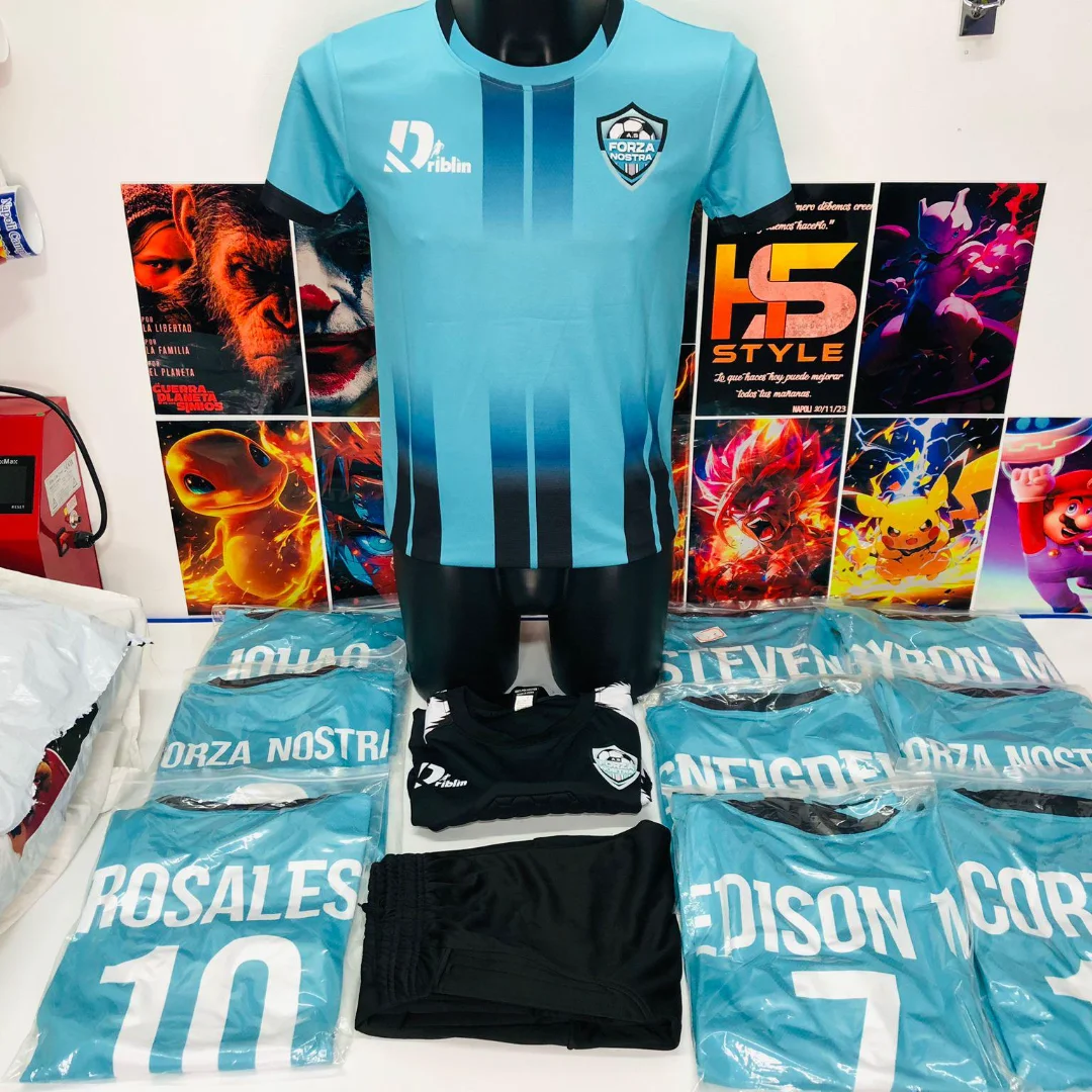 Abbigliamento Calcio Abbigliamento Calcio